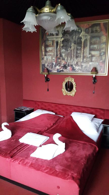 Fiaker Panzio Hotel Mişcolţ Exterior foto